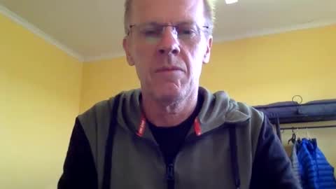 Snapshot of whynotfly1 chatting on October 11, 1:27 am whynotfly1 online show from October 11, 1:27 am