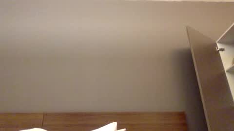 Snapshot of whynotfly1 chatting on October 22, 10:59 am whynotfly1 online show from October 22, 10:59 am