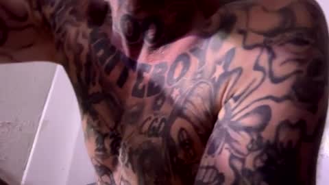 Snapshot of whyteboi8989 chatting on September 15, 11:38 pm whyteboi8989 online show from September 15, 11:38 pm