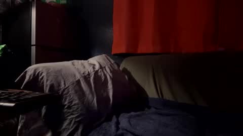 Snapshot of whyteboi8989 chatting on September 17, 12:45 am whyteboi8989 online show from September 17, 12:45 am