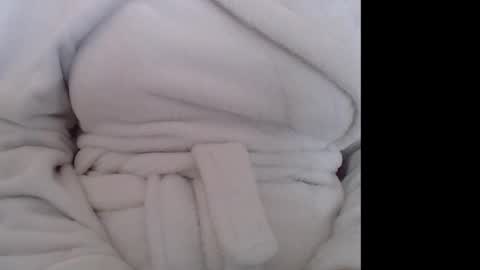 Ella online show from October 6, 2:36 pm