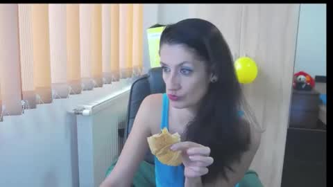 Bea online show from November 12, 8:04 am