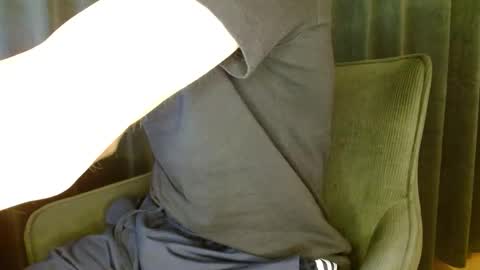 Snapshot of wildjerk91 chatting on October 20, 12:11 am wildjerk91 online show from October 20, 12:11 am