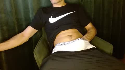 Snapshot of wildjerk91 chatting on December 14, 1:00 am wildjerk91 online show from December 14, 1:00 am