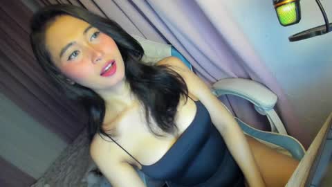 Snapshot of wildkittytrans chatting on January 4, 2:14 pm CHRISTINE online show from January 4, 2:14 pm