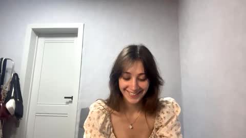 wildpeachh online show from October 14, 7:58 pm