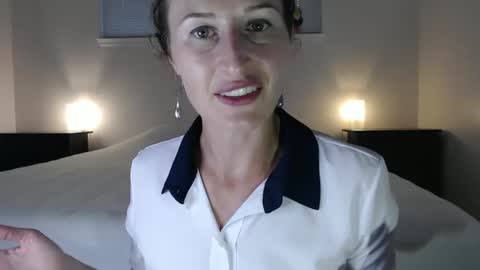 WildRose L - check my Pinned tweet if you dont see me online within 5 minutes after Ive sent email notifications online show from September 26, 1:53 am