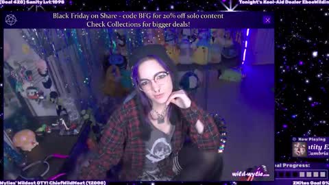 Snapshot of wildwylie chatting on November 25, 3:50 am Wylie Wanderlust online show from November 25, 3:50 am