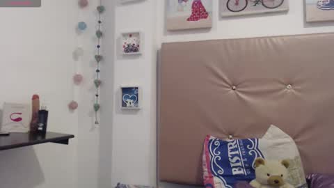 willians__ online show from November 23, 3:06 am