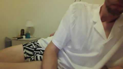 Snapshot of willyturin chatting on November 16, 8:31 am willyturin online show from November 16, 8:31 am