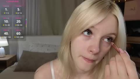 Snapshot of wilonebute chatting on November 14, 11:09 am Mary online show from November 14, 11:09 am