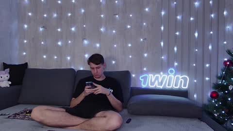 Snapshot of wineandboobs chatting on December 28, 3:48 pm wineandboobs online show from December 28, 3:48 pm