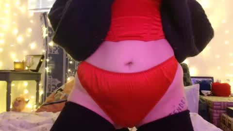 Eevie online show from December 25, 11:10 pm