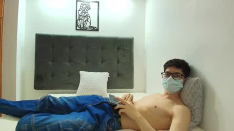  W O L F  online show from January 30, 11:44 am