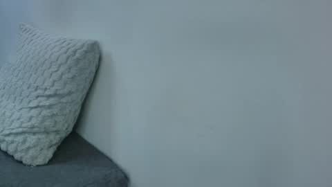  W O L F  online show from March 10, 2:48 pm