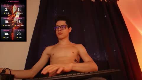  W O L F  online show from October 17, 11:57 am