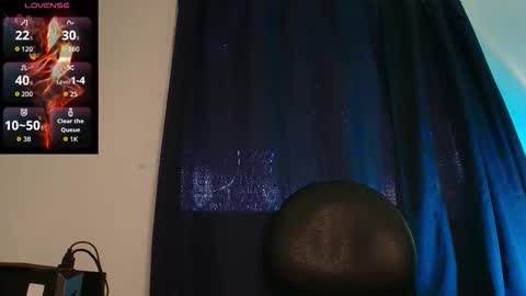  W O L F  online show from October 18, 12:06 pm