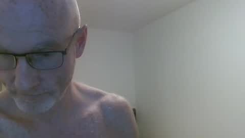 Snapshot of wolfgangamozart chatting on November 25, 11:16 pm Amadeus Mozart online show from November 25, 11:16 pm