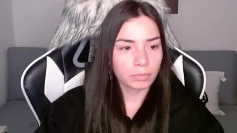 Snapshot of wolfs_daughter chatting on March 6, 2:30 am Alex online show from March 6, 2:30 am