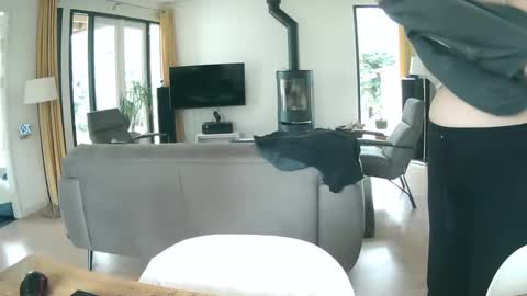 woodwurm and Snoeske online show from February 19, 11:49 am