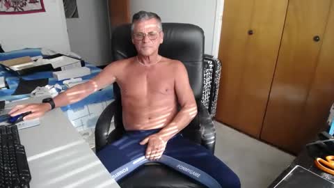 Large one  online show from December 25, 5:15 pm