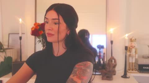 Brielle online show from December 3, 12:02 am