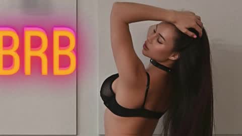 Emi online show from September 26, 8:13 pm