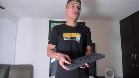 wyatt online show from October 29, 12:18 pm