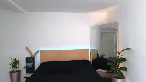 wyatt online show from September 15, 7:36 pm