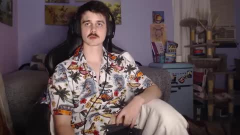 Snapshot of wyattfans_ chatting on October 3, 1:35 am Wyatt online show from October 3, 1:35 am