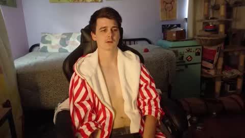 Snapshot of wyattfans_ chatting on October 13, 10:32 pm Wyatt online show from October 13, 10:32 pm