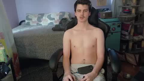 Snapshot of wyattfans_ chatting on October 18, 6:41 pm Wyatt online show from October 18, 6:41 pm