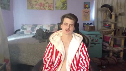 Snapshot of wyattfans_ chatting on October 20, 6:19 pm Wyatt online show from October 20, 6:19 pm