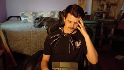 Snapshot of wyattfans_ chatting on November 9, 11:25 pm Wyatt online show from November 9, 11:25 pm