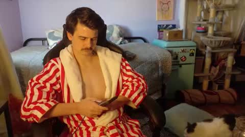 Snapshot of wyattfans_ chatting on November 13, 6:51 pm Wyatt online show from November 13, 6:51 pm