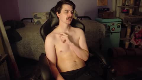 Snapshot of wyattfans_ chatting on November 18, 3:12 am Wyatt online show from November 18, 3:12 am