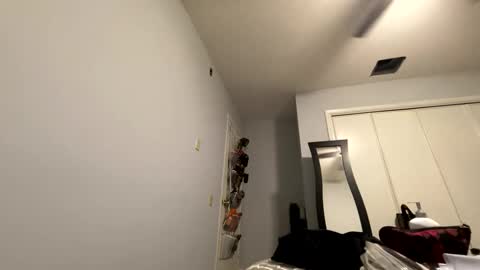 Snapshot of wynterheat chatting on January 16, 9:48 am Wynter Heat online show from January 16, 9:48 am