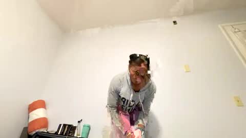 Snapshot of wynterheat chatting on February 5, 1:37 am Wynter Heat online show from February 5, 1:37 am