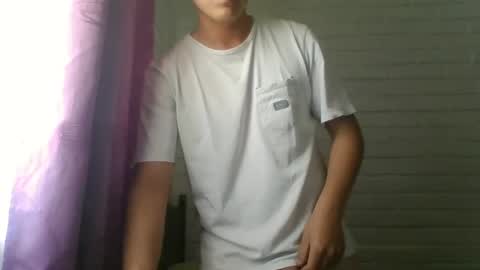 x_andrescam online show from December 17, 7:04 pm