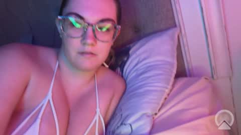 Snapshot of x_dreamgirl_x chatting on September 27, 5:34 am Mariah online show from September 27, 5:34 am