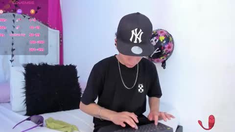 xaanderGrey online show from October 23, 8:29 pm