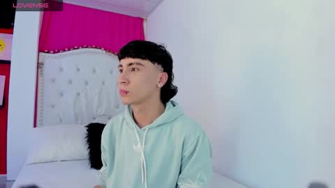 xaanderGrey online show from November 30, 7:51 pm