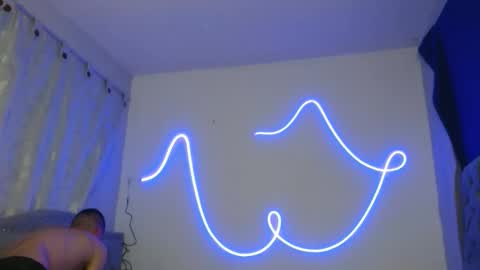 Snapshot of xalejo_max chatting on September 13, 12:32 am xalejo_max online show from September 13, 12:32 am