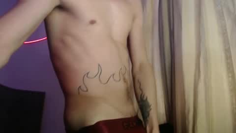 Snapshot of xalejo_max chatting on September 19, 6:52 pm xalejo_max online show from September 19, 6:52 pm