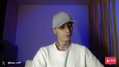 Snapshot of xalejo_max chatting on October 6, 2:20 am xalejo_max online show from October 6, 2:20 am