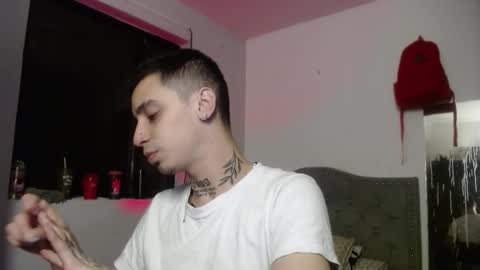 Snapshot of xalejo_max chatting on October 22, 11:48 pm xalejo_max online show from October 22, 11:48 pm