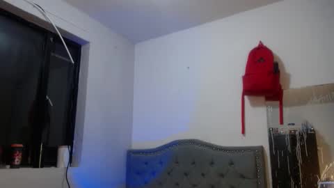 Snapshot of xalejo_max chatting on October 24, 1:24 am xalejo_max online show from October 24, 1:24 am