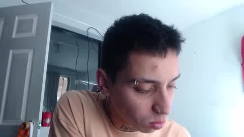 Snapshot of xalejo_max chatting on November 1, 2:41 pm xalejo_max online show from November 1, 2:41 pm