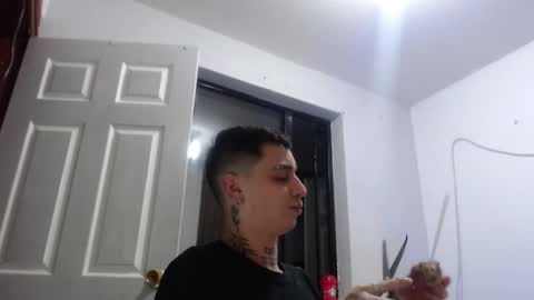 Snapshot of xalejo_max chatting on November 13, 1:37 am xalejo_max online show from November 13, 1:37 am