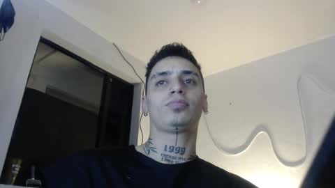 Snapshot of xalejo_max chatting on November 17, 10:48 pm xalejo_max online show from November 17, 10:48 pm